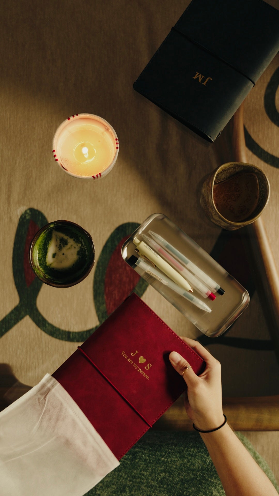 Load video: Imagine sharing a warm cup of matcha, opening your journals, and reflecting on what you’re grateful for—together. This simple journaling exercise isn’t just about gratitude; it’s about deepening your connection. By exchanging journals and reading each other’s reflections, you’re not just sharing thoughts—you’re sharing your heart.